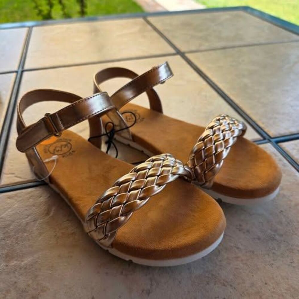 White Mountain Kids Tidbit Gold Sandals Girls 3M